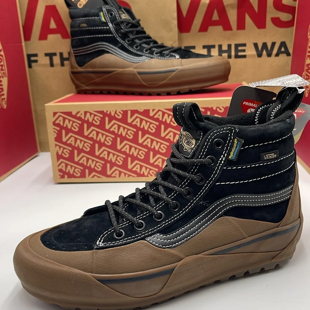 Vans Men’s Sk8-Hi Dip Mte-2
Black/Gum
VN0009QKB9M
Boots Cold Weather Sneakers - Picture 1 of 16